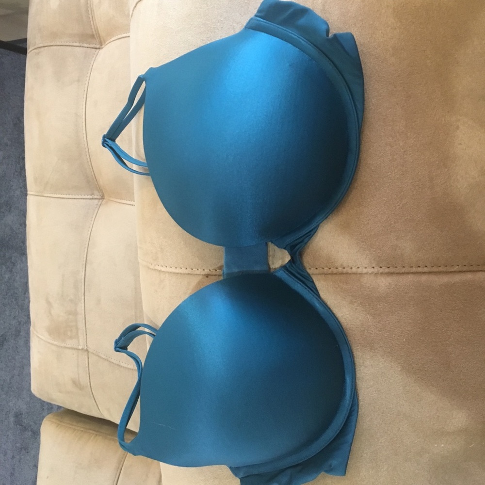 Victoria Secret turquoise padded push up bra .